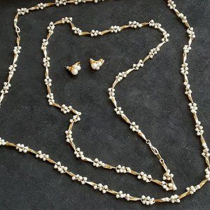 2 Pearl Necklaces & Earrings Set